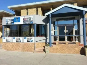 Lamberts Bay Hotel