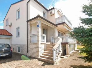 Apartments Anto 1598