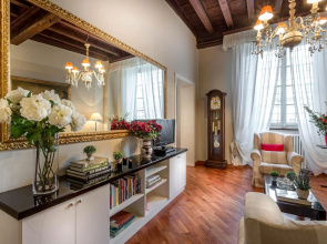 Casa Opera in Lucca With 2 Bedrooms and 2 Bathrooms