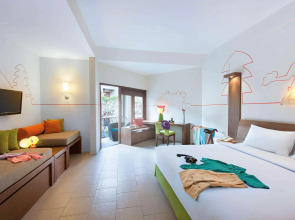 Отель ibis Styles Bali Legian