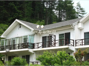 Hongcheon Sinyeong Pension