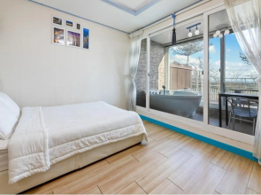 Ganghwa Hemingway Spa Pension