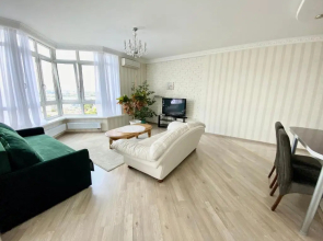 Apartments With Dnipro View