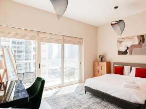 Elegant 1BD with Stunning Views