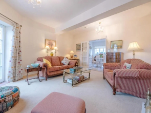 4 Ropers Court Lavenham