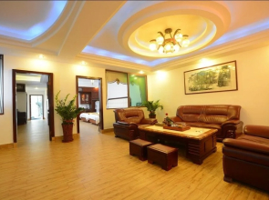 Salt Water Hot Spring Mountain Villa