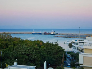 City Plus Rhodes Hotel