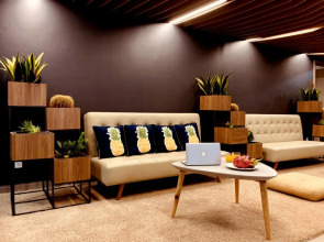 Royal Dragon Boutique Hotel