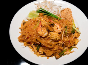 Baan Thai Beach Side Residence