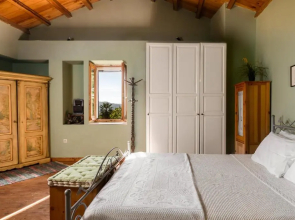 Rustic Escape, Agios Markos