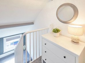 Host Stay The Captain s Loft