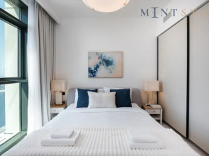 Serene 1BR w Private Palm View Balcony