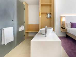 Premier Inn Dubai Ibn Battuta Mall