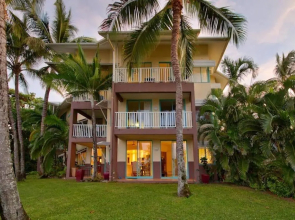 The Beach Shack 3BR Waterfront Resort, Own WIFI