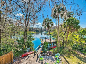 Dock & Kayaks: Riverfront Dunnellon Home!