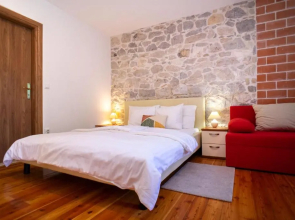 Apartments and Rooms Marino