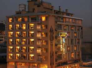 Cesars Plaza Hotel