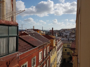 Apartment with Balcony in the Heart of Lisbon