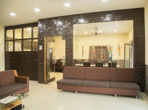 Collection O 30071 Hotel Samruddhi