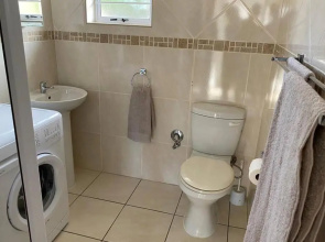 Uvongo Chalets 12
