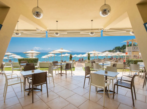 Отель Bomo Tosca Beach