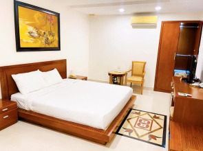 Tan Hoang Long Hotel