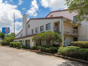 Motel 6 Houston Medical Center - Reliant Park