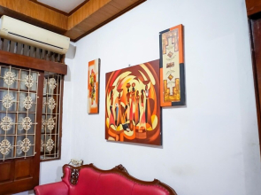 Kasmaran Guest House by OYO Rooms