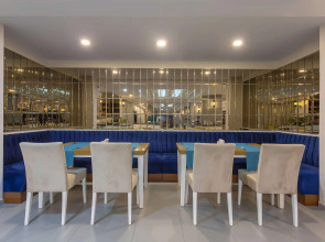 Best Western Plus Khan Hotel