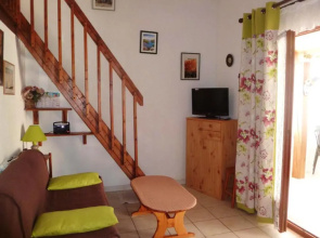 Maison de 2 chambres avec piscine partagee et jardin clos a Gruissan