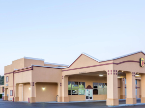 Motel 6 Forsyth, GA – Tift College