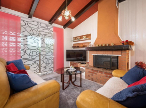 Stunning Home in Vizinada With 3 Bedrooms, Wifi and Outdoor Swimming Pool