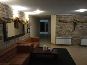 2 bedroom apartment near Gondola