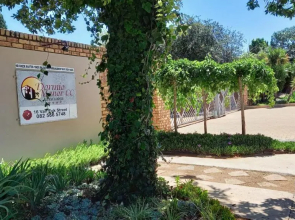 Dormio Manor Guest Lodge