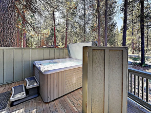 New Listing! All-season Haven - Hot Tub, Ping-pong 3 Bedroom Home