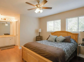 Baton Rouge Townhome w/ Pool Access - 7 Mi to Lsu!
