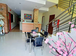 Celbyrne Pension Hauz