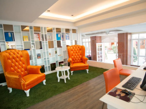 Курортный отель The Beach Heights Resort