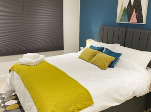 Simeon Suites By EAA Homes