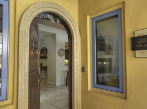 203 Cortez 3 Bedroom Condo by Redawning