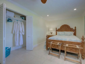Lulu's Key House Entire 4-unit Complex