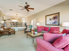 Upgraded Lake House Condo 1min To Siesta Key Beach