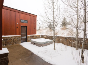 Aman Springs - Four Bedroom Home