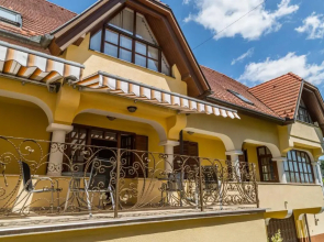 Arina Villa