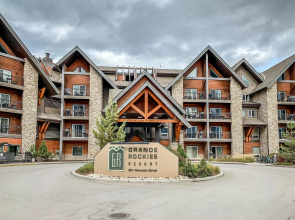 Instant Suites - Luxury 2 BR Suite in Canmore | Banff