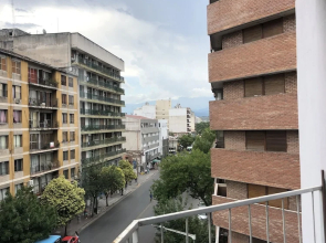 Amplio & Luminoso Depto Centro de Salta