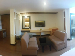 Windmill Resort Hotel