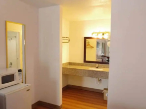 Executive Inn
