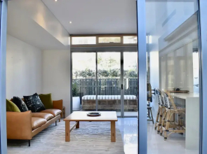 Executive Luxury Manly Home on the Hill