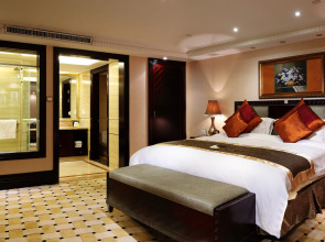 Royal Mediterranean Hotel